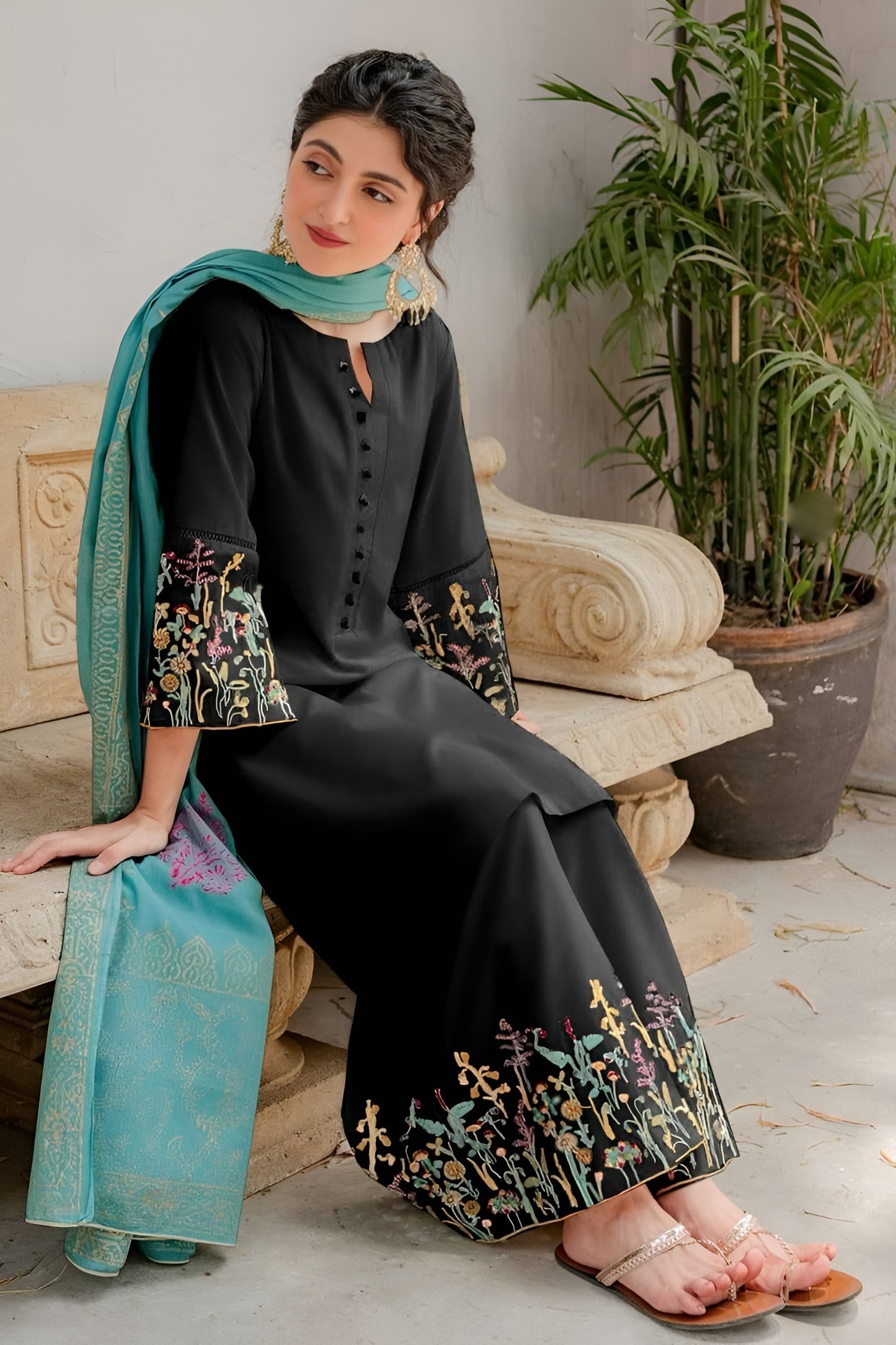 Poshak Villa Embroidered 3 Piece Lawn PV-024