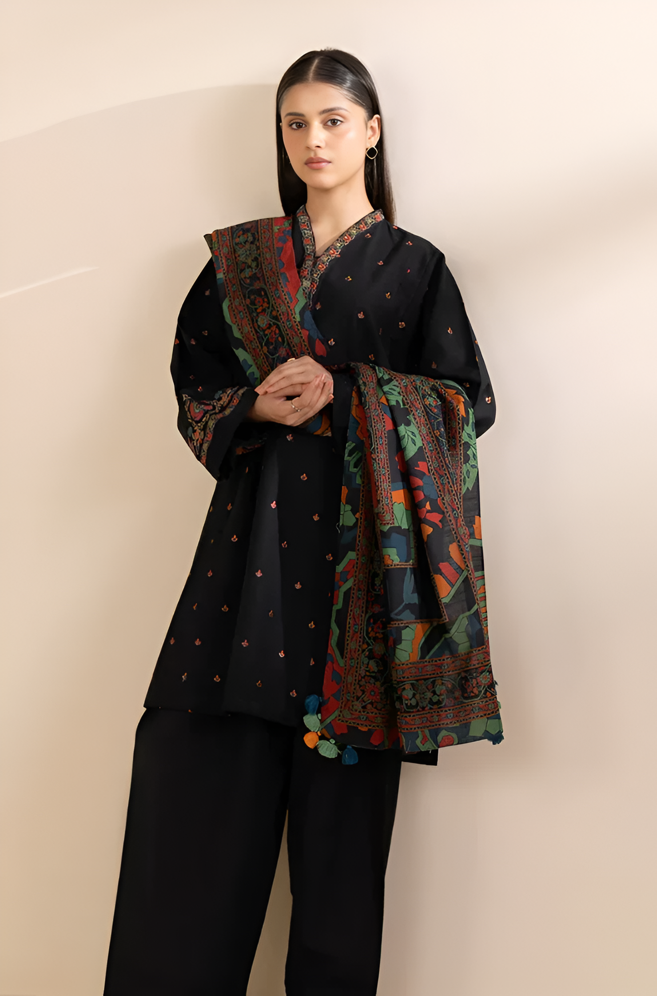 Sapphire Embroidered lawn 3 Piece PV-3010