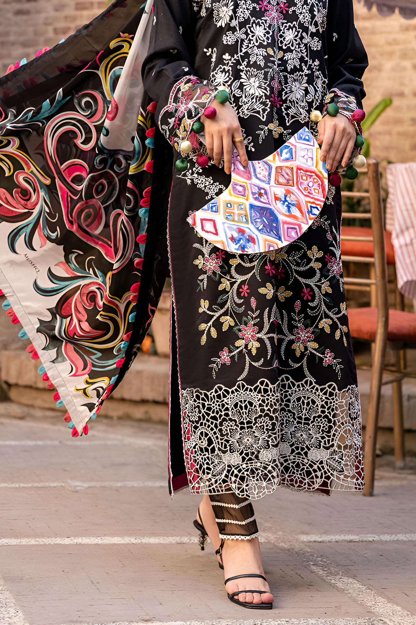 Mushq Embroidered Lawn 3 Piece PV-3035
