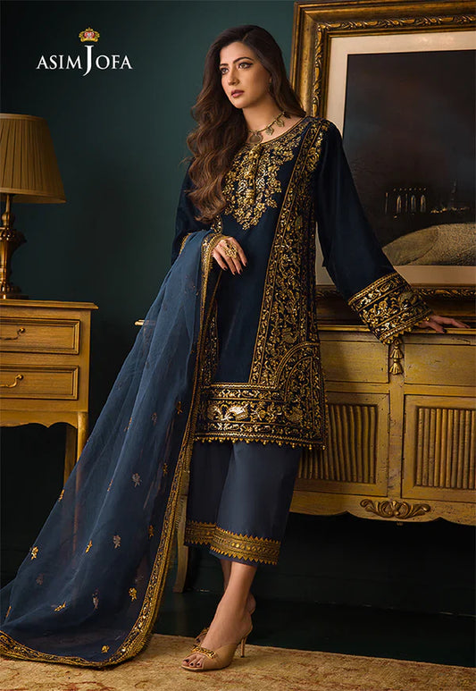 973-3piece Embroidered Velvet Dress