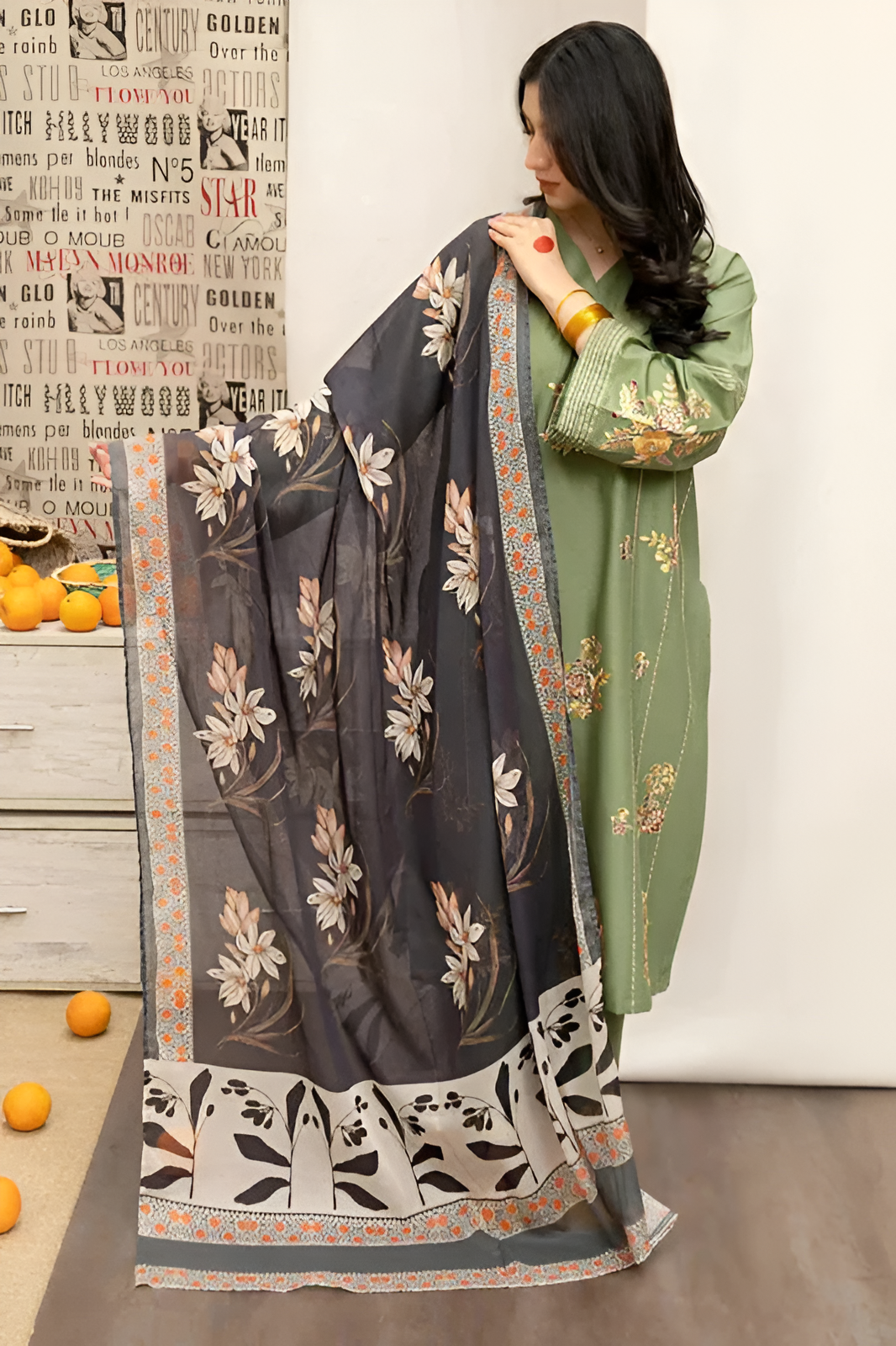 Urge Embroidered lawn 3 Piece PV-018