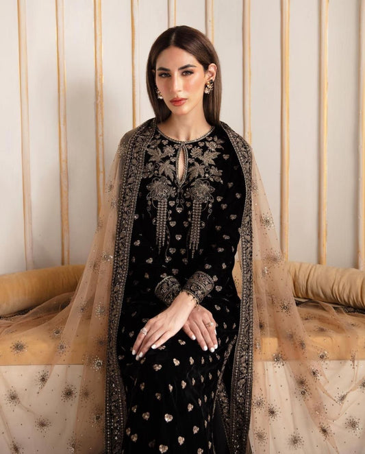 963-3PCs Embroidered Velvet Dress With Embroidered Organza Dupatta