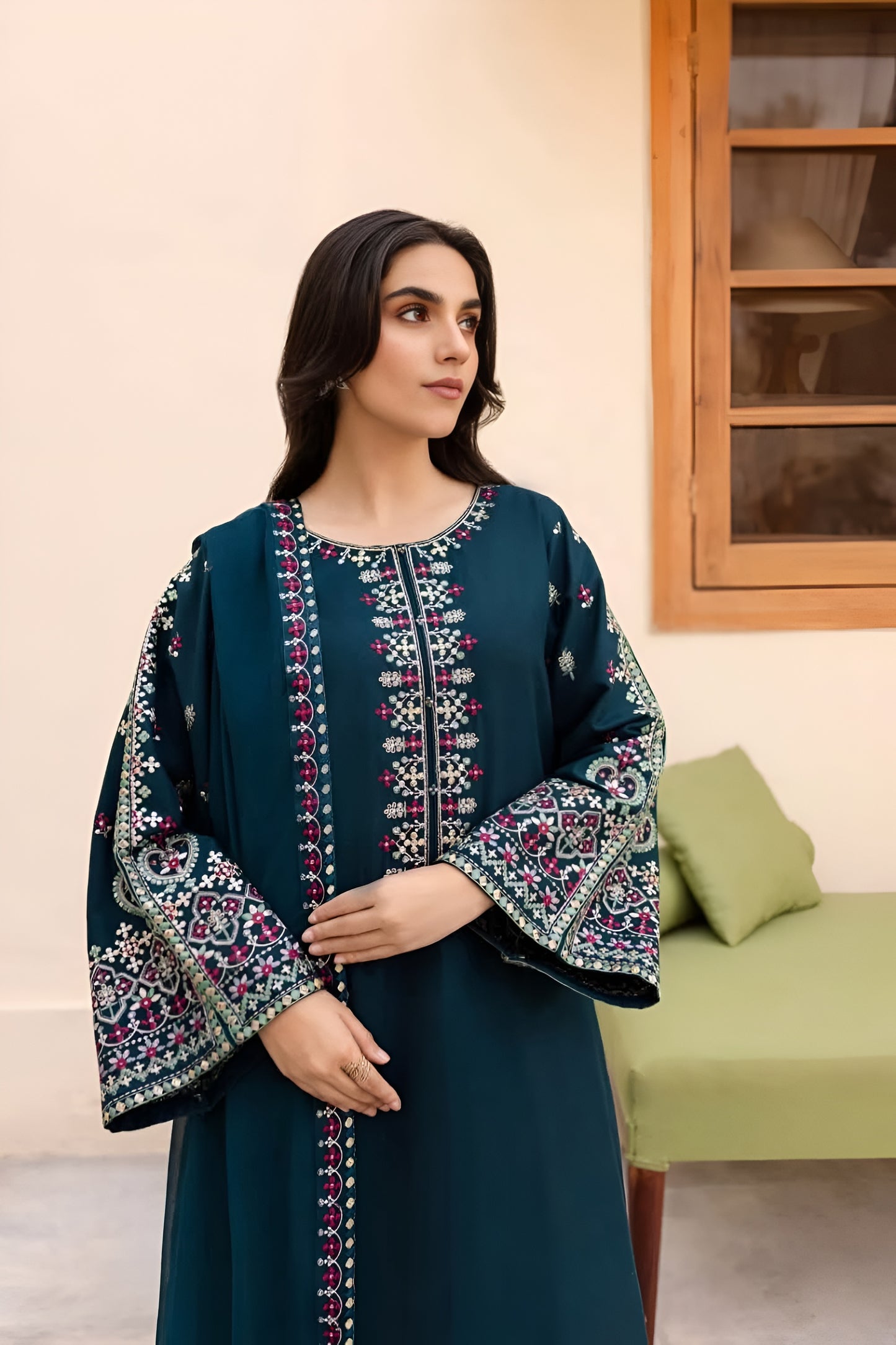 Poshak Villa Embroidered 3 Piece Lawn Suit PV-3270