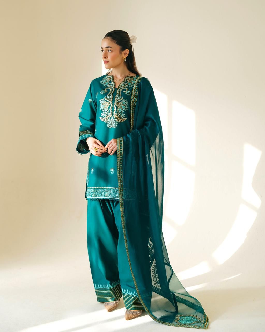 Poshak Villa Embroidered Lawn Dress PV-3272