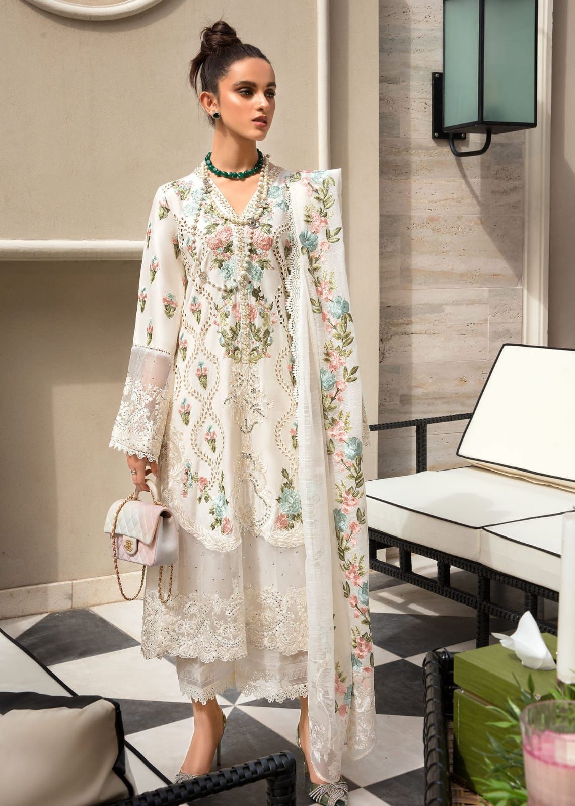 Crimson Premium Lawn 3 Piece Embroidered PV-1005
