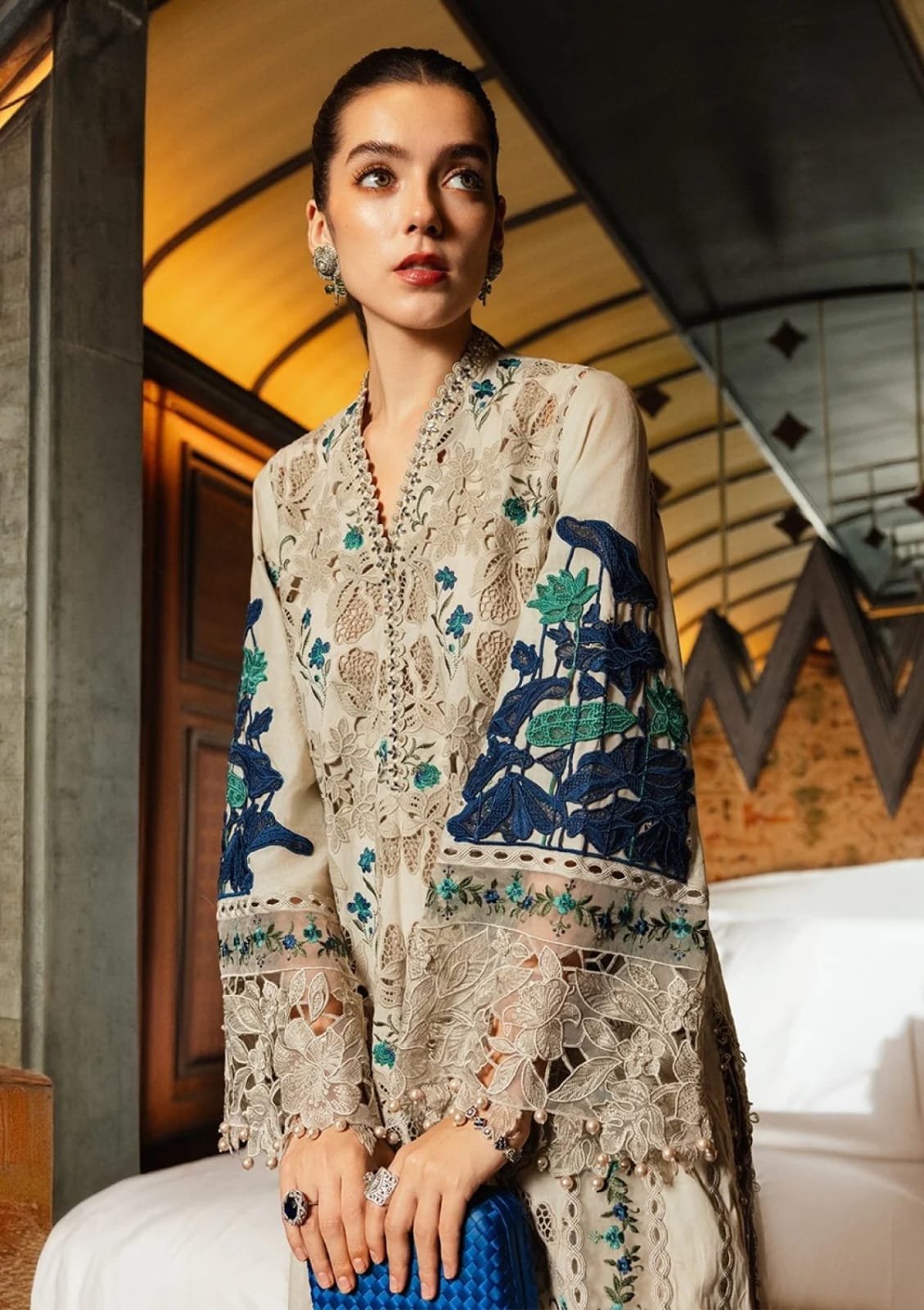Poshak Villa 3 Piece Embroidered Dhanak | D-0410