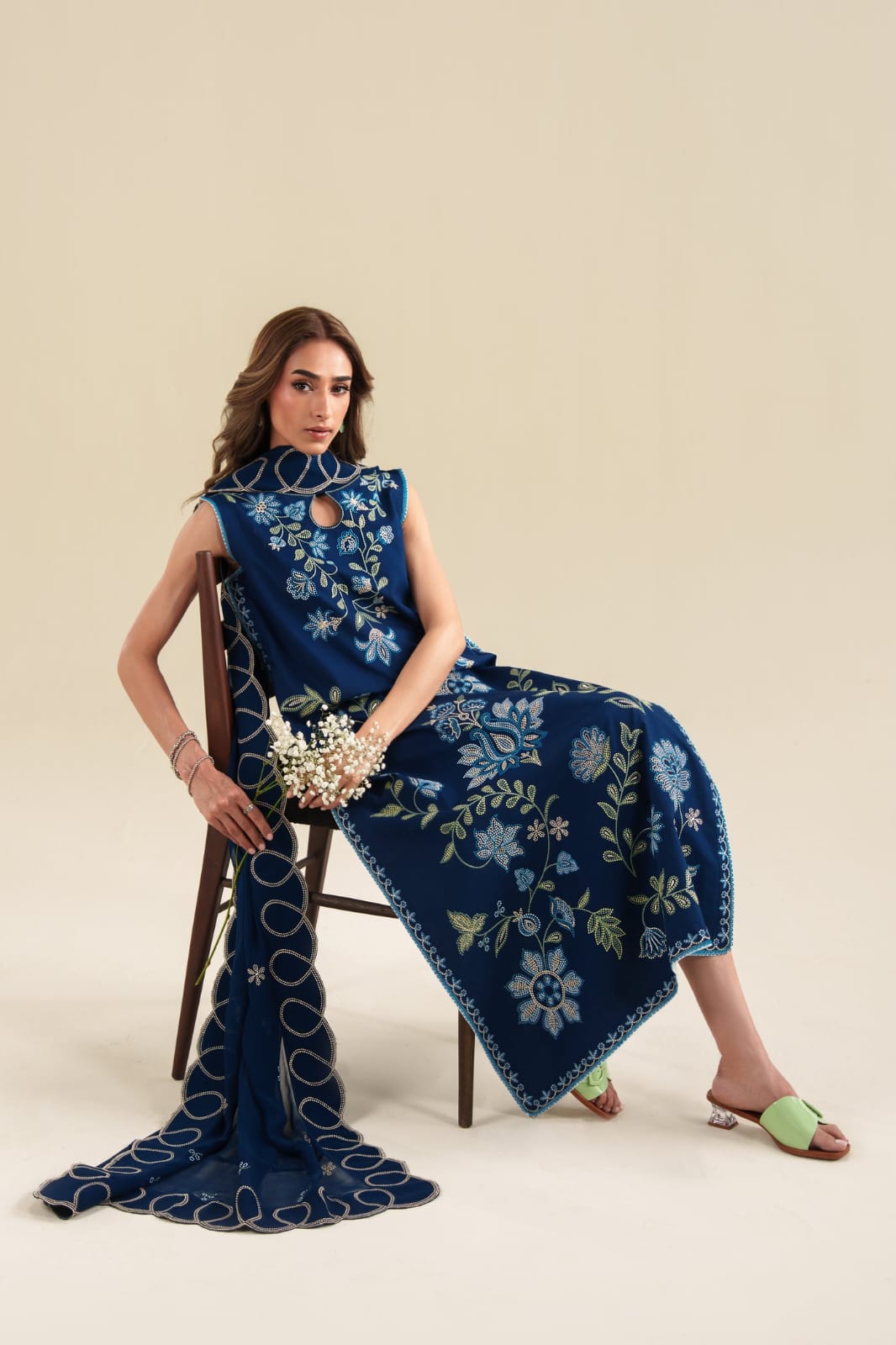 Poshak Villa 3 Piece Embroidered Dhanak | D-0404