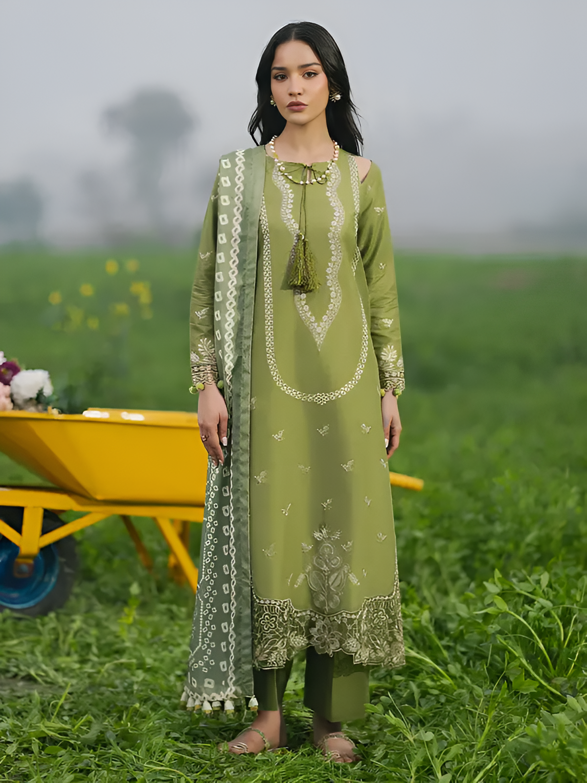 IZEL Summer 3Pcs Lawn Embroidered Suit PV-3055