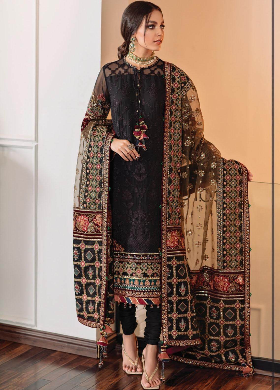Poshak Villa 3 Piece Heavy Embroidery Lawn PV-13143