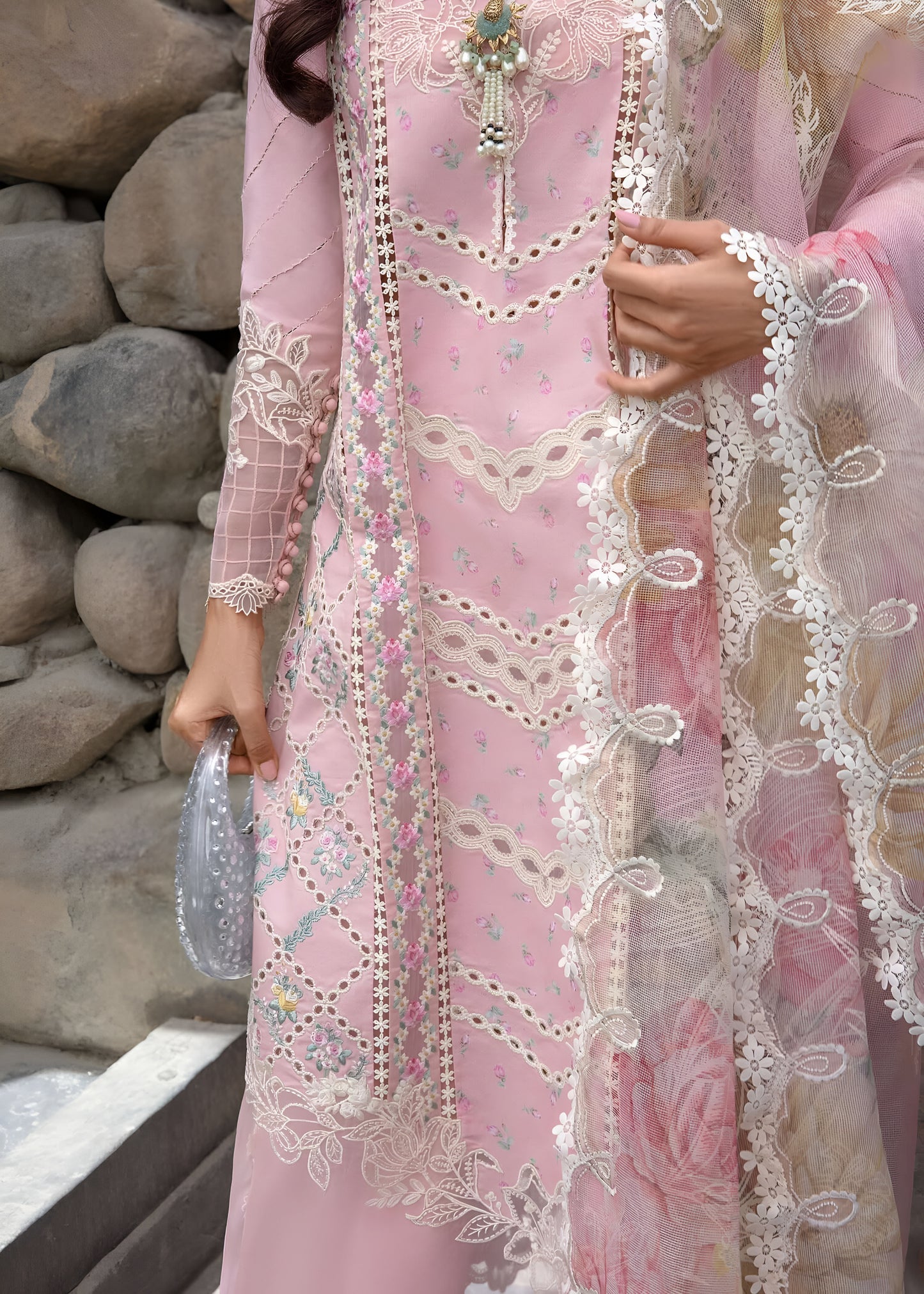 Crimson Luxury Lawn Embroidered 3 Piece PV-103