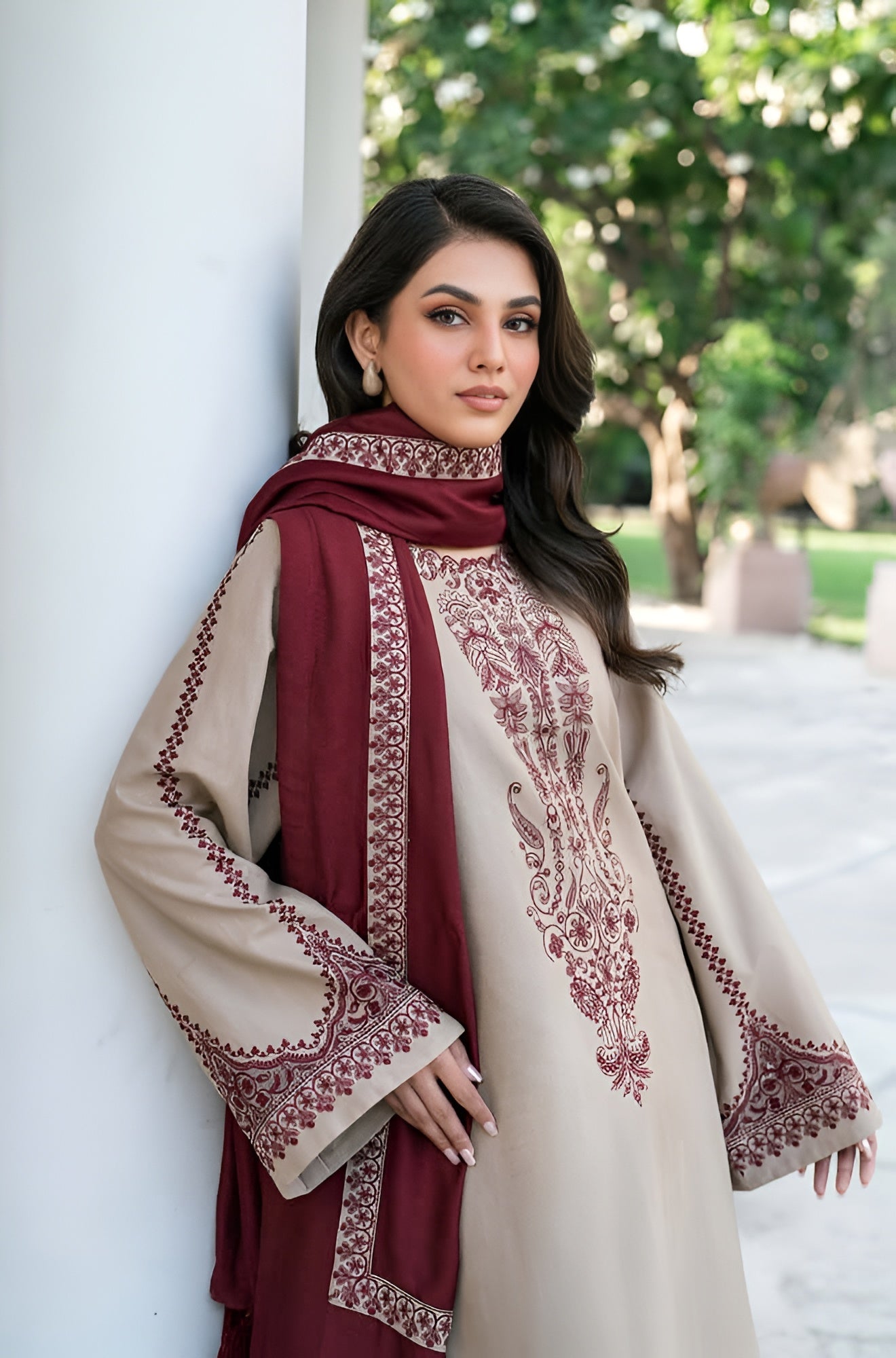 Baroque Lawn 3 Piece Embroidered PV- 1002