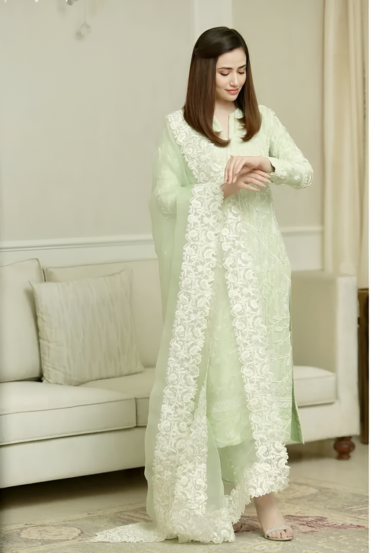 Bareeze Embroidered 3 Piece Lawn PV-3014